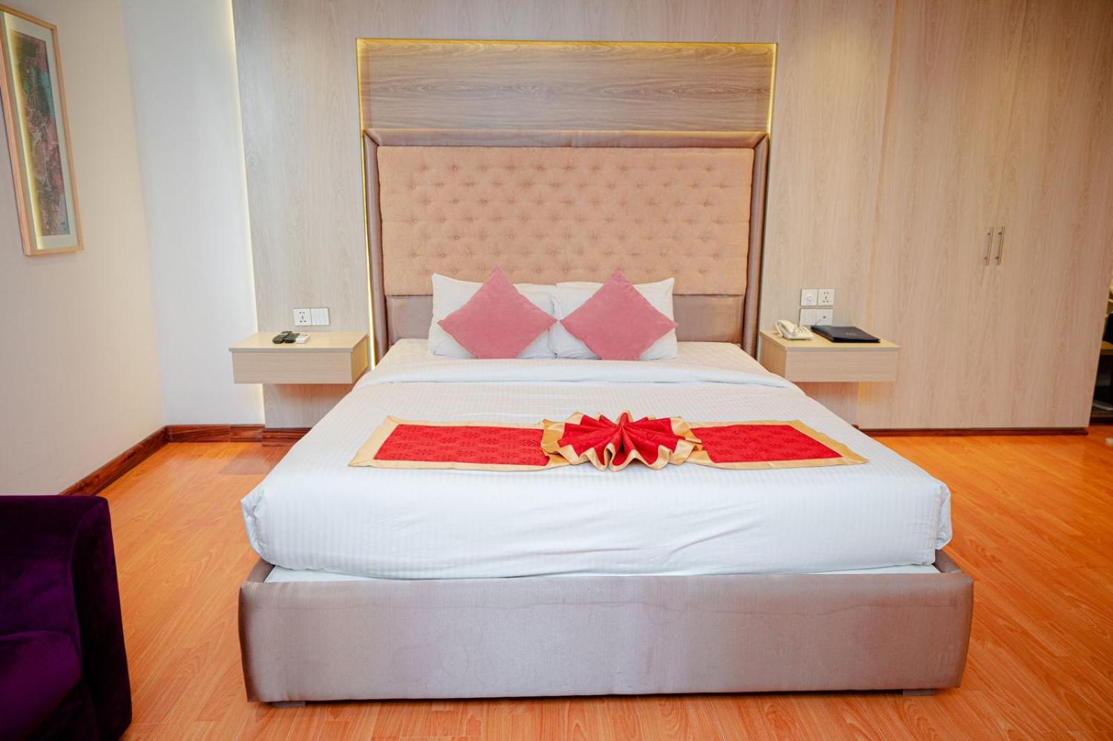 Royal Raj Hotel 라지샤히 외부 사진